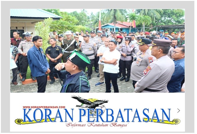 Mahasiswa STAI dan HMI Cabang Natuna saat audiensi bersama DPRD di Gedung DPRD Natuna.