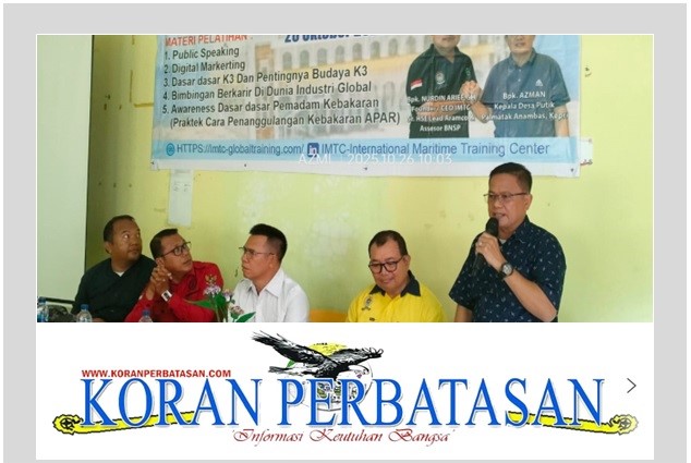 Kepala Desa Putik Azman saat menyampaikan kata sambutan Inhouse Training dan Pelatihan Bimbingan Pra Kerja.