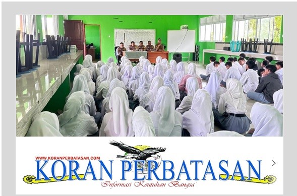 Bhabinkamtibmas Natuna memberikan penyuluhan kamtibmas kepada siswa SMAN 1 Bunguran Selatan melalui program Police Goes to School.