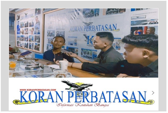 Potret suasana saat wawancara bersama Wan Yusuf di Posko Koran Perbatasan.