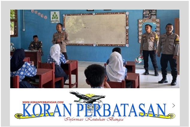 Kapolsubsektor Bunguran Selatan Bripka Solihin memberikan sosialisasi kepada siswa SMPN 1 Bunguran Selatan dalam program Police Go To School.